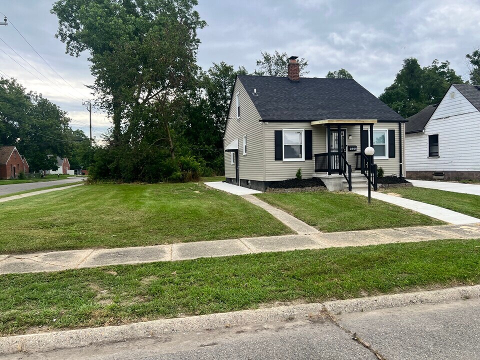 9272 Fielding St in Detroit, MI - Foto de edificio