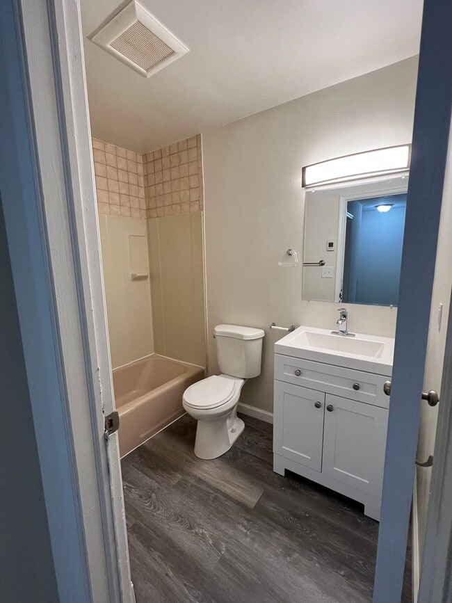 306 Old Forge Dr in Bath, PA - Building Photo - Building Photo