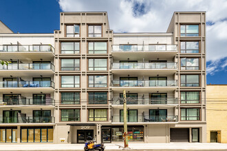 209 N 11th St in Brooklyn, NY - Foto de edificio - Building Photo