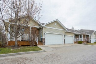 Jumping Pound Townhouse in Cochrane, AB - Building Photo