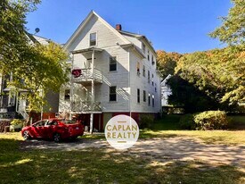 1655 State St, Unit 1 in Hamden, CT - Building Photo