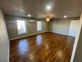 3307 E 15th St in Tulsa, OK - Building Photo