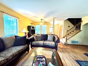 2180 Camden Ln in Hanover Park, IL - Building Photo - Building Photo