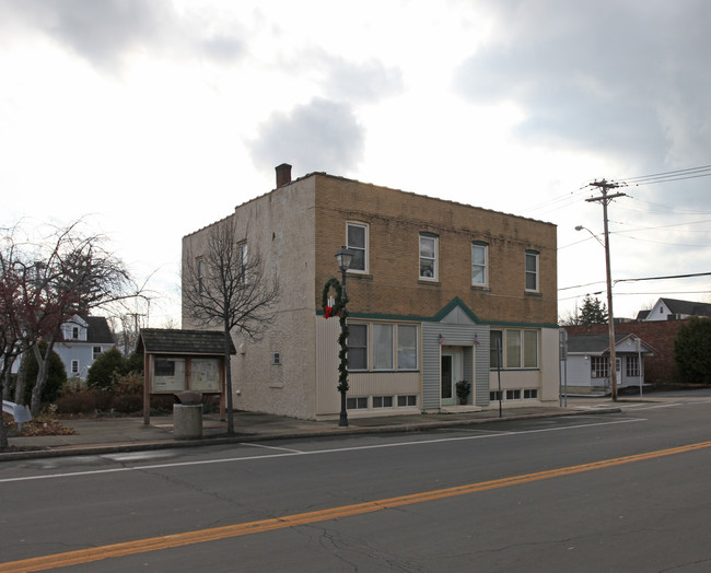 33 Main St in Hilton, NY - Building Photo - Building Photo