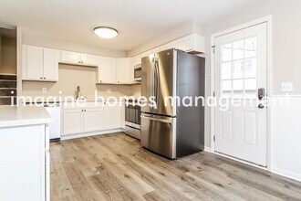 5441 Cornell Ave, Unit AUCPHU in North Ridgeville, OH - Foto de edificio - Building Photo