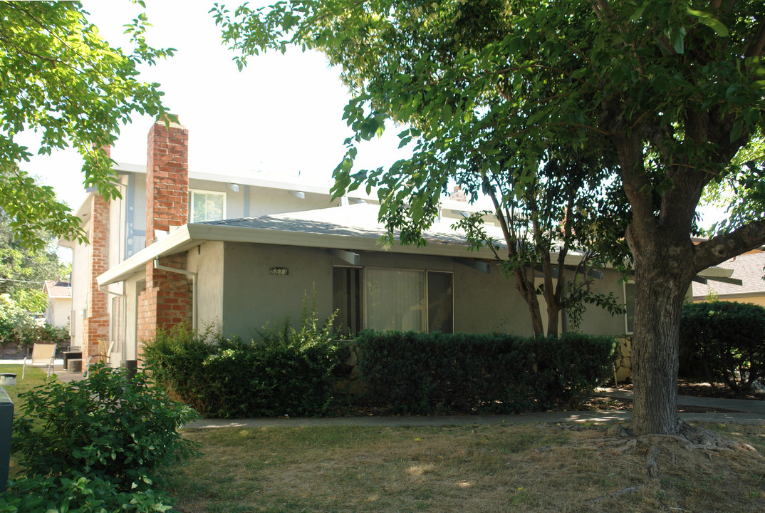 5511 Keoncrest Cor in Sacramento, CA - Building Photo