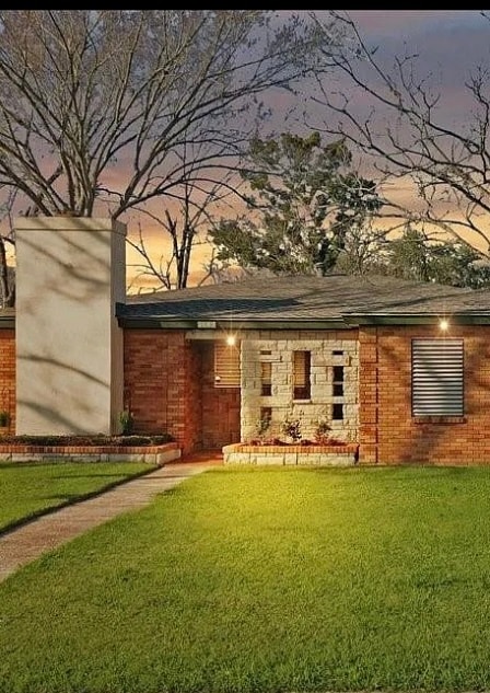 property at 3002 Danforth Dr
