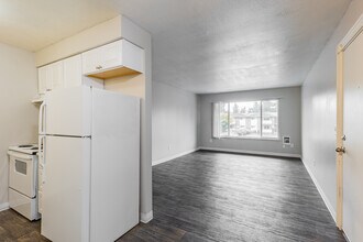 Keystone East in Portland, OR - Foto de edificio - Interior Photo
