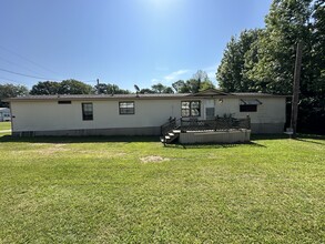 Country Lane Mobile Home Park in Texarkana, TX - Building Photo - Building Photo