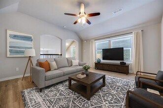 1000 Sheldon Rd in Lantana, TX - Building Photo - Building Photo
