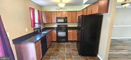 6870 Ducketts Ln in Elkridge, MD - Building Photo - Building Photo