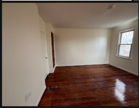937 South Potomac St, Unit B in Hagerstown, MD - Building Photo - Building Photo