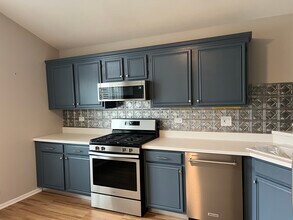 401 Cromwell Cir in Bartlett, IL - Building Photo - Building Photo