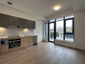 3801-3801 Capozzi Rd in Kelowna, BC - Building Photo - Building Photo