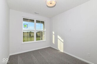 14469 Shrawley Ct in Carmel, IN - Building Photo - Building Photo