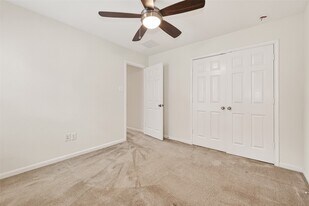 28407 Bobcat Bayou Dr in Katy, TX - Building Photo