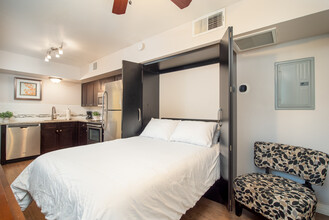 1333 E Thomas Rd in Phoenix, AZ - Building Photo - Building Photo