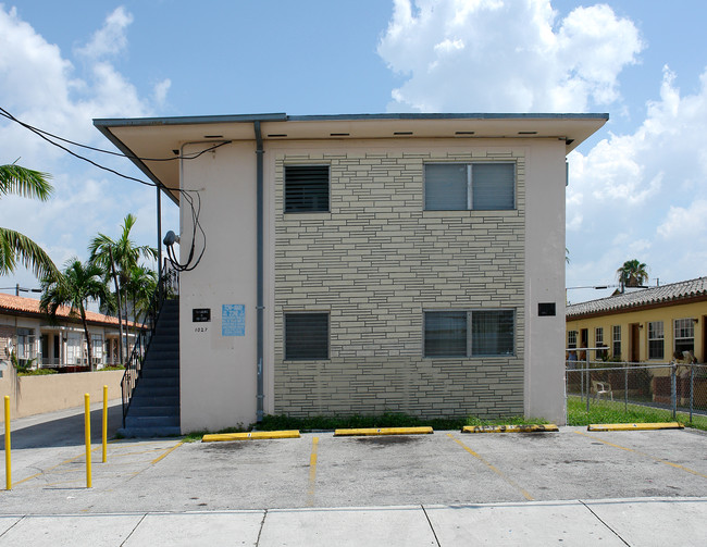 1027 SW 3rd St in Miami, FL - Building Photo - Building Photo