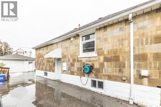 146 Glencarry Ave in Hamilton, ON - Building Photo - Building Photo