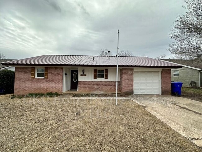 property at 1706 Surrey Pl