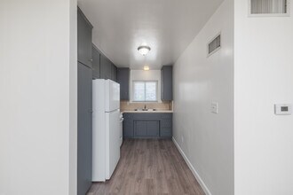 536 S. Flower St in Inglewood, CA - Foto de edificio - Interior Photo