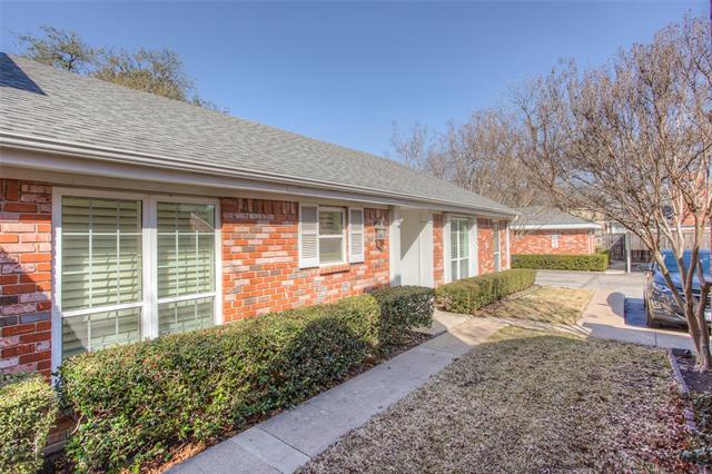 property at 1029 Roaring Springs Rd