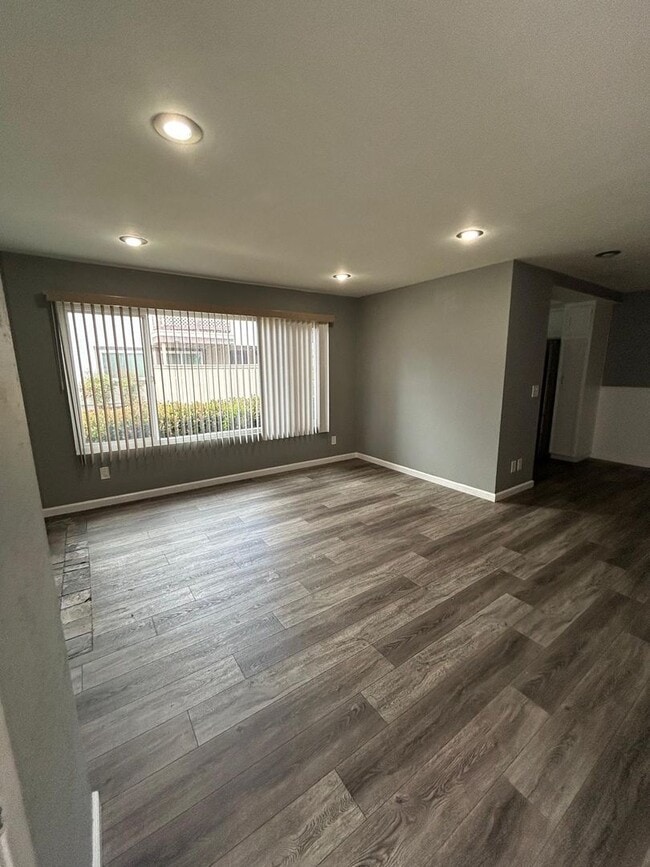 9824 Shirley Gardens Dr in Santee, CA - Building Photo - Building Photo