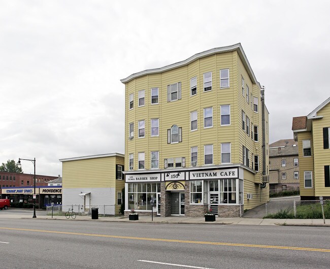 146-152 Chandler St in Worcester, MA - Building Photo - Building Photo