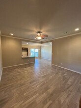 3 bed/3 bath in South College Station Avai in College Station, TX - Building Photo - Building Photo