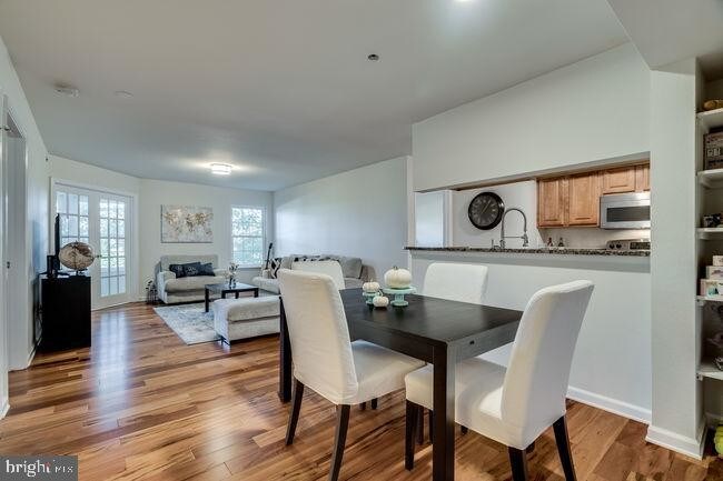 3313 Wyndham Cir, Unit 1219 in Alexandria, VA - Building Photo - Building Photo