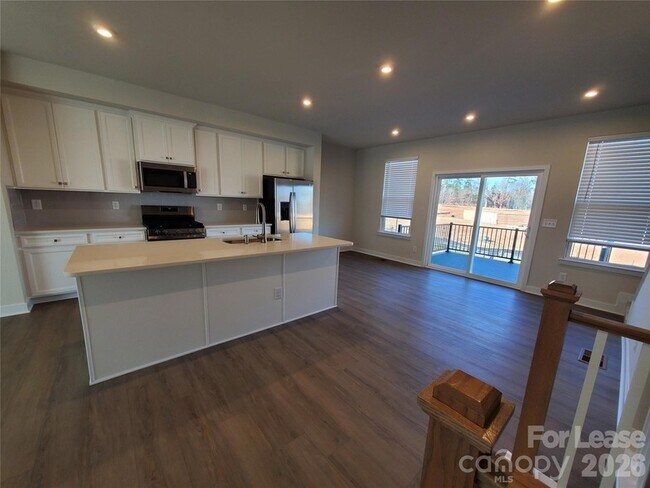 5032 Grain Orchard Rd in Indian Trail, NC - Foto de edificio - Building Photo