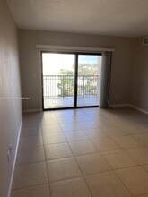 3530 SW 22nd St in Miami, FL - Building Photo - Building Photo