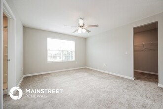 1662 Redfin Dr in Poinciana, FL - Foto de edificio - Building Photo