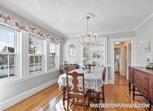 19 Pond St in Watertown, MA - Foto de edificio - Building Photo