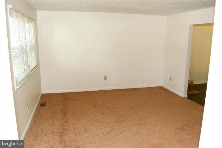 651 Westphalia Ct in Glen Burnie, MD - Building Photo