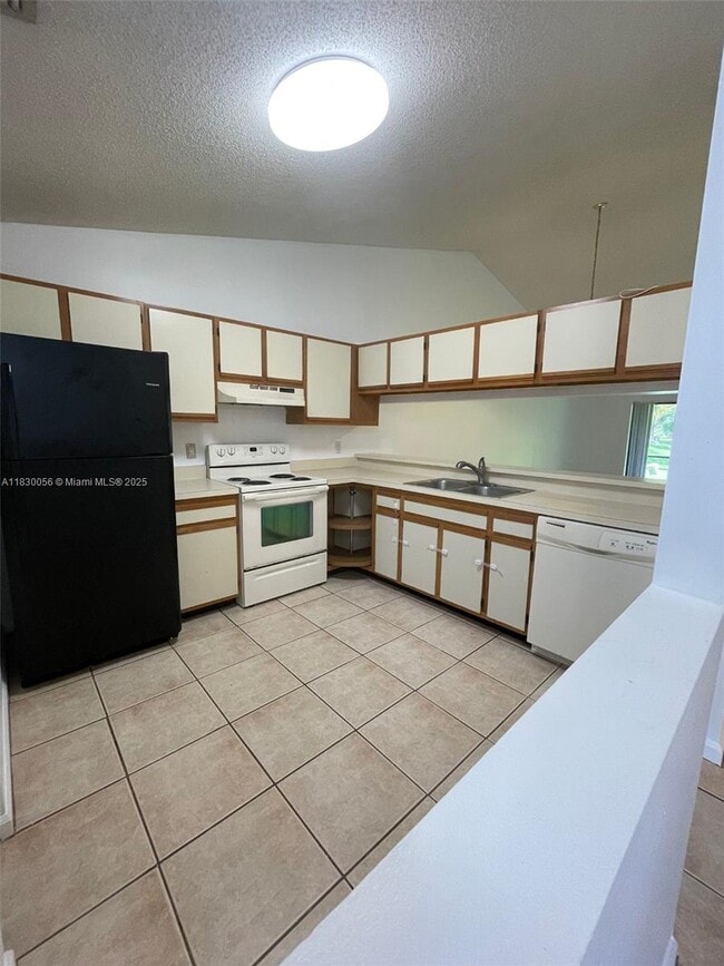 493 Hardwood Pl