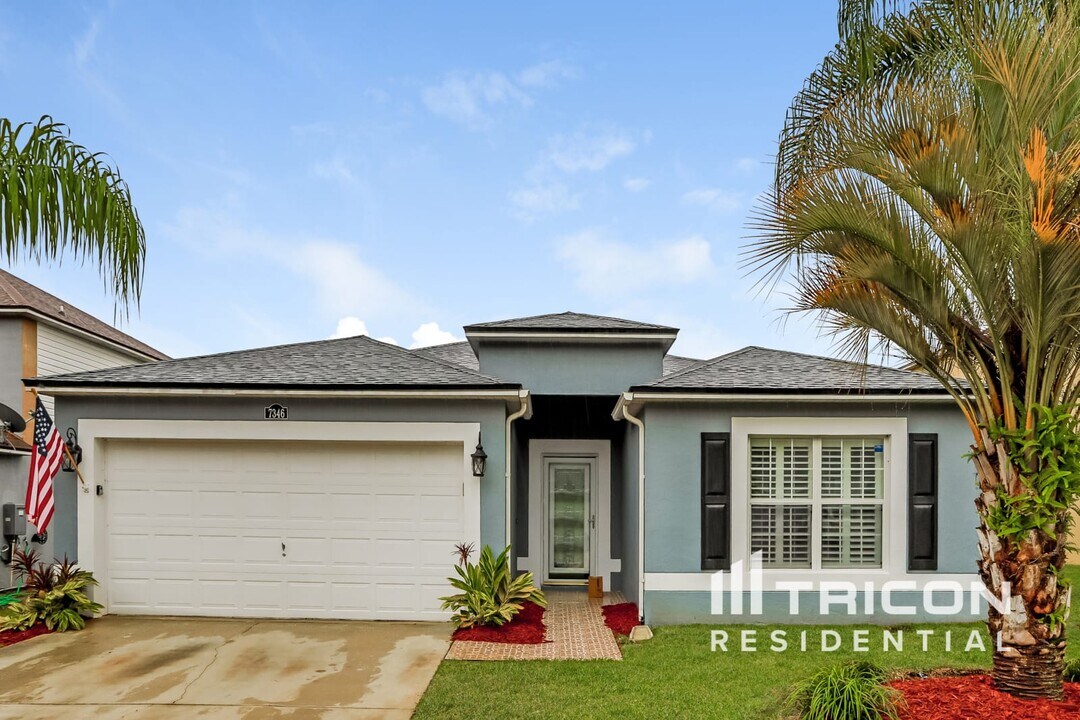 7346 Prosperity Park Rd N in Jacksonville, FL - Building Photo