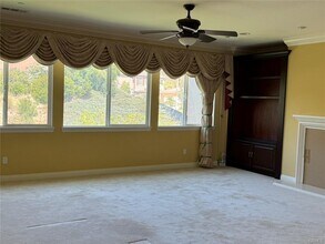 18549 Clydesdale Rd in Los Angeles, CA - Building Photo - Building Photo