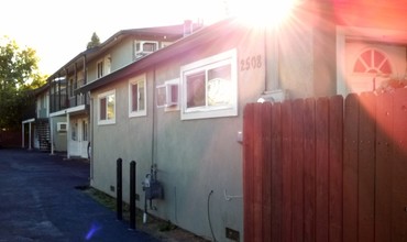 Connie Place Apartments in Sacramento, CA - Building Photo - Building Photo