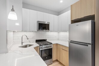 7501 N Eastlake Terrace in Chicago, IL - Building Photo - Building Photo