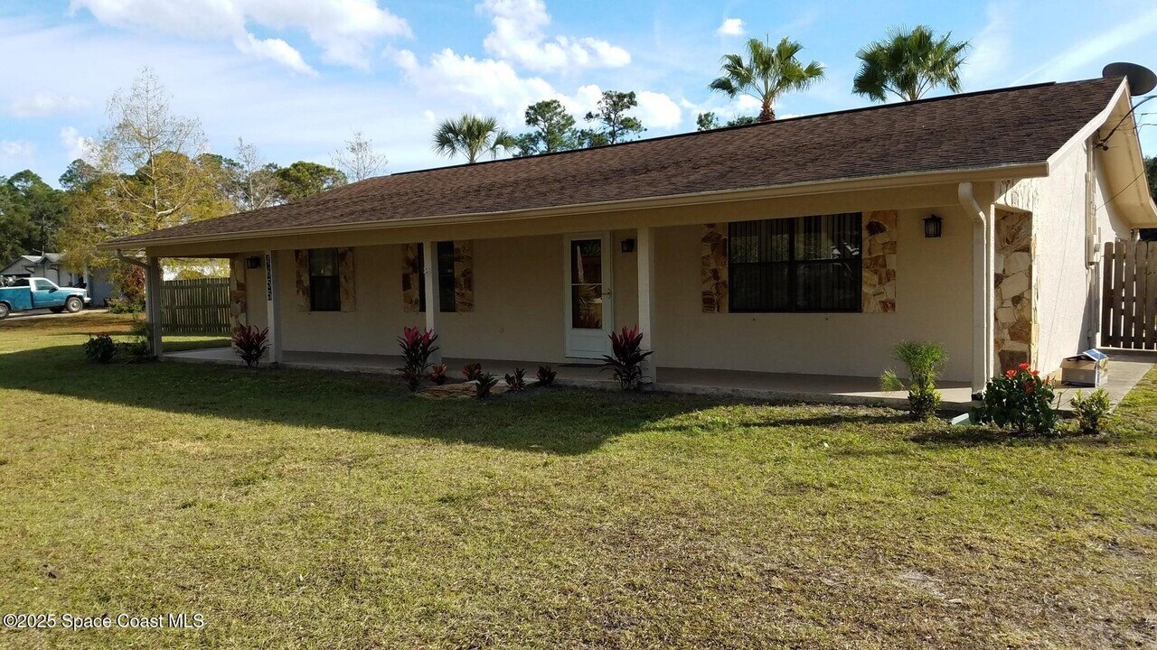 4655 Seville Ave in Cocoa, FL - Building Photo