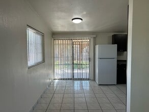 1301 Denarius Cir in Las Vegas, NV - Foto de edificio - Building Photo