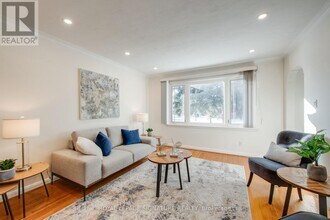 9 Ivorwood Crescent in Toronto, ON - Building Photo - Building Photo