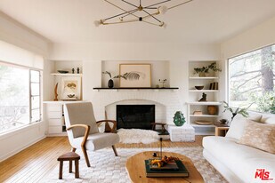 1575 E Loma Alta Dr in Altadena, CA - Building Photo