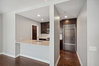 415 E North Water St, Unit 33D in Chicago, IL - Foto de edificio - Building Photo