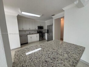 3652 SW 22nd Terrace in Miami, FL - Foto de edificio - Building Photo