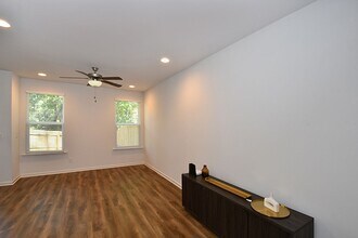 2046 McDonald Dr in Charlotte, NC - Building Photo - Building Photo