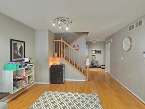 1260 Derby Ln in Mundelein, IL - Building Photo - Building Photo