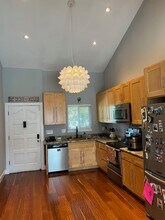 3847 Vineyard Ave, Unit 2 Bedroom 2 Bath Garage in Pleasanton, CA - Building Photo - Building Photo