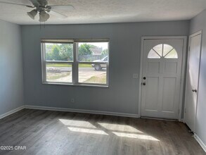 221 Santo Tomas St in Panama City, FL - Building Photo - Building Photo